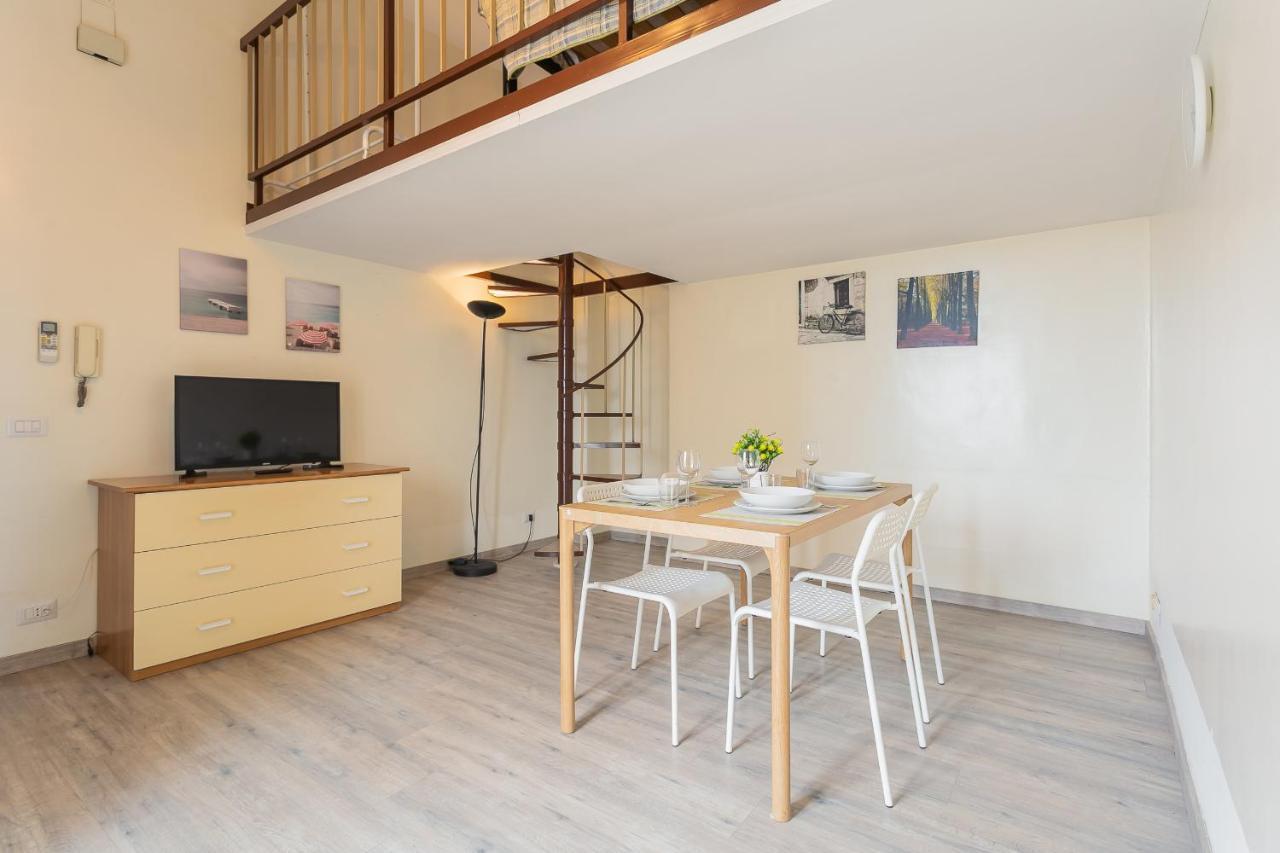 Torre Lama Apartments By Wonderful Italy 바리 외부 사진