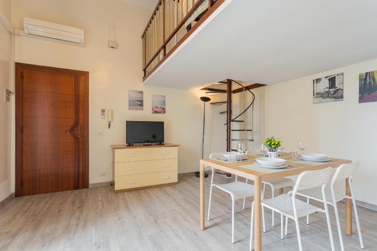 Torre Lama Apartments By Wonderful Italy 바리 외부 사진
